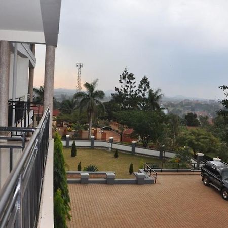 Hoima Eka Hotel Exterior foto